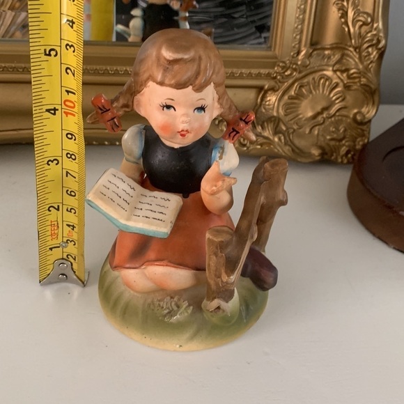 Vintage‎ Erich Stauffer COUNTRY OUTING U 8517 Girl Ceramic Figurine - Picture 9 of 9